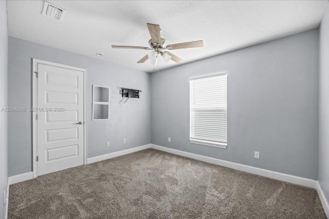 Villa ou maison à vendre à Port St. Lucie, Floride: 4 chambres, 177.26 m2 № 2406052 - photo 22
