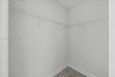 Villa ou maison à vendre à Port St. Lucie, Floride: 4 chambres, 177.26 m2 № 2406052 - photo 19