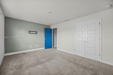 Villa ou maison à vendre à Port St. Lucie, Floride: 4 chambres, 177.26 m2 № 2406052 - photo 21