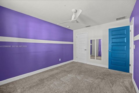 Villa ou maison à vendre à Port St. Lucie, Floride: 4 chambres, 177.26 m2 № 2406052 - photo 25