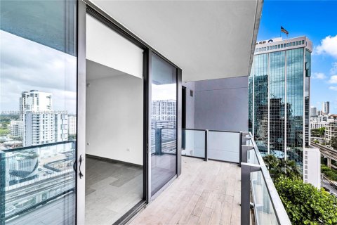 Condominio en venta en Miami, Florida, 1 dormitorio, 82.31 m2 № 1938053 - foto 13