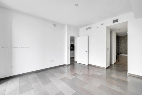 Купить кондоминиум в Майами, Флорида 1 спальня, 82.31м2, № 1938053 - фото 19