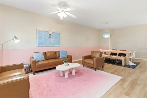 Casa en venta en Kissimmee, Florida, 3 dormitorios, 137.87 m2 № 2167013 - foto 2