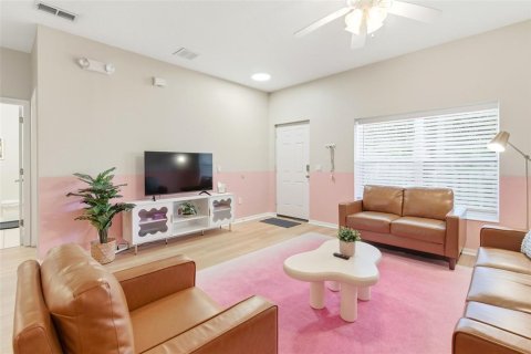 Casa en venta en Kissimmee, Florida, 3 dormitorios, 137.87 m2 № 2167013 - foto 3
