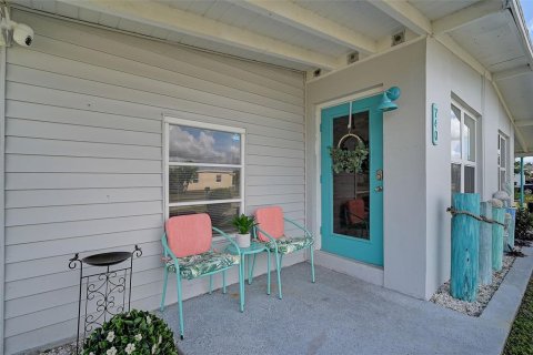 House in Port Charlotte, Florida 3 bedrooms, 81.2 sq.m. № 1788261 - photo 21