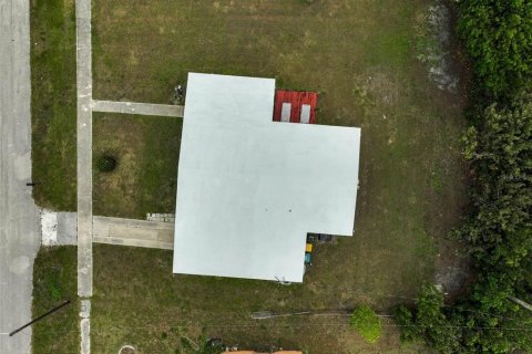 House in Port Charlotte, Florida 3 bedrooms, 81.2 sq.m. № 1788261 - photo 26