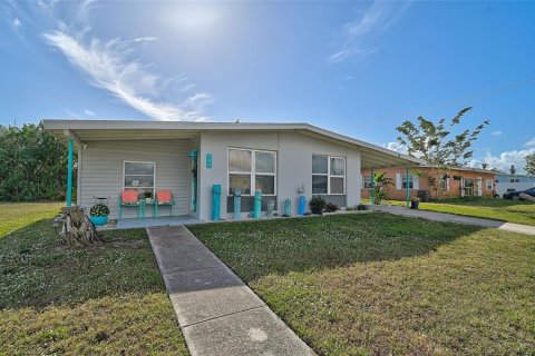 House in Port Charlotte, Florida 3 bedrooms, 81.2 sq.m. № 1788261 - photo 30
