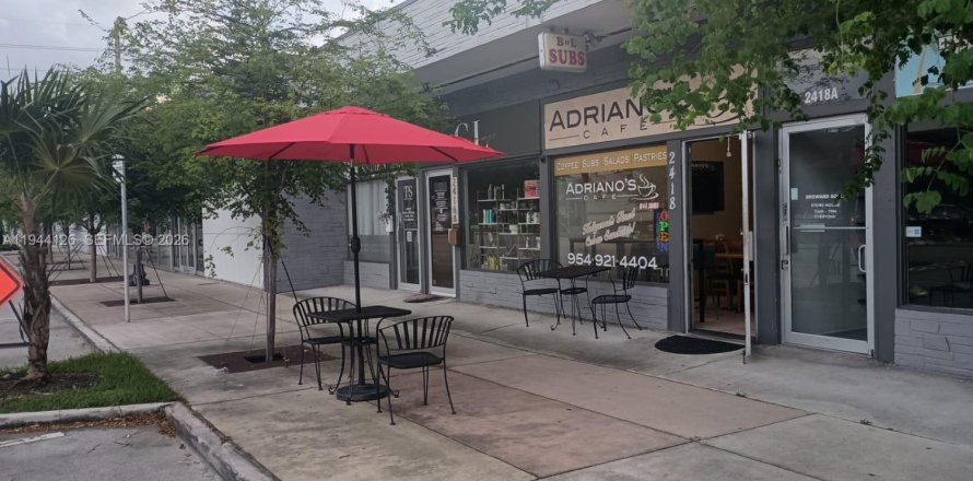 Immobilier commercial à Hollywood, Floride № 2000389