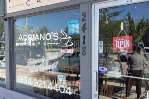 Immobilier commercial à vendre à Hollywood, Floride № 2000389 - photo 11