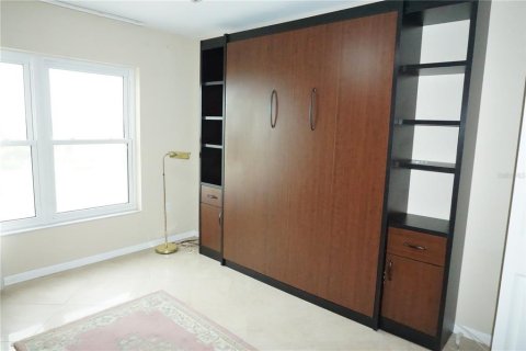 Купить кондоминиум в Сент-Питерсберг, Флорида 5 комнат, 103.12м2, № 1721593 - фото 16
