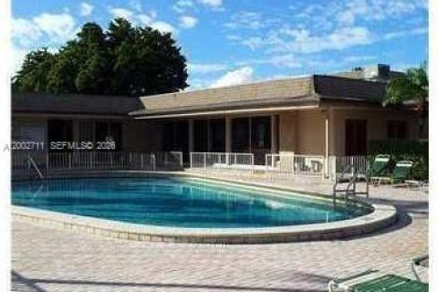 Condo in Davie, Florida, 1 bedroom  № 2068075 - photo 17