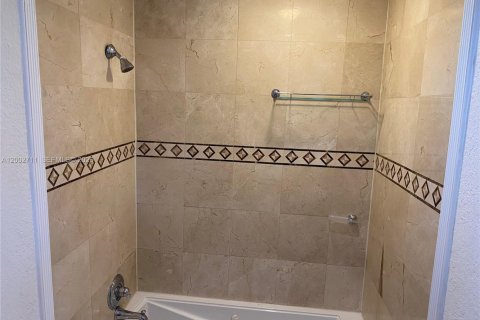 Condo in Davie, Florida, 1 bedroom  № 2068075 - photo 9