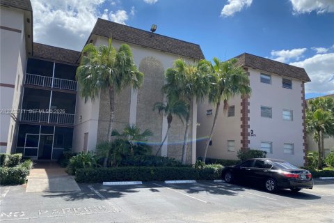 Condo in Davie, Florida, 1 bedroom  № 2068075 - photo 2