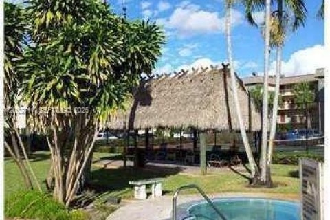 Condo in Davie, Florida, 1 bedroom  № 2068075 - photo 18