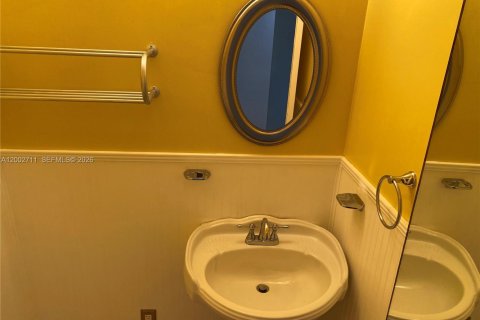 Condo in Davie, Florida, 1 bedroom  № 2068075 - photo 15