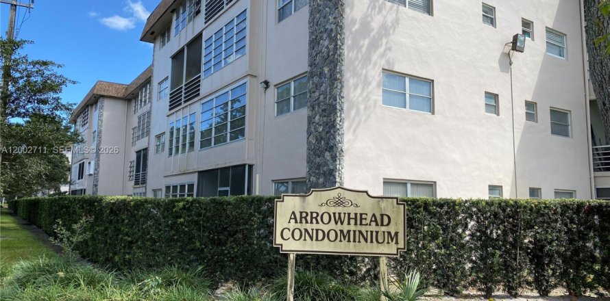 Condo in Davie, Florida, 1 bedroom  № 2068075