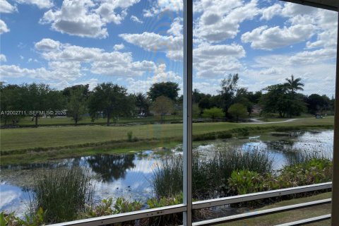 Condo in Davie, Florida, 1 bedroom  № 2068075 - photo 3