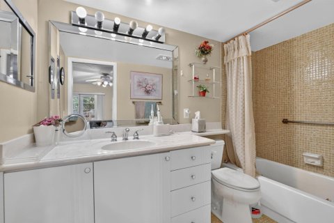Condo in Deerfield Beach, Florida, 2 bedrooms  № 2177234 - photo 17