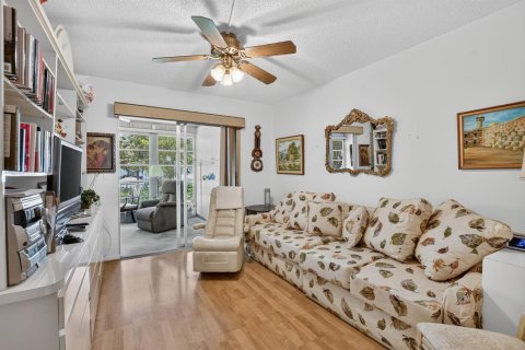Condo in Deerfield Beach, Florida, 2 bedrooms  № 2177234 - photo 25