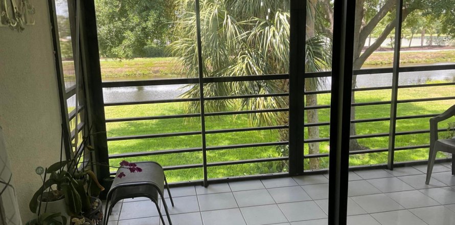 Condo à Delray Beach, Floride, 2 chambres  № 2311091