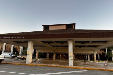 Copropriété à vendre à Pembroke Pines, Floride: 2 chambres, 88.54 m2 № 2088845 - photo 20