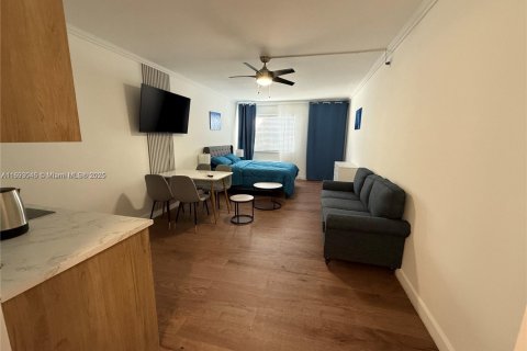 Casa en alquiler en Hollywood, Florida, 9767.74 m2 № 2012327 - foto 5