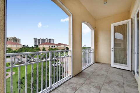 Condo in Palm Coast, Florida, 3 bedrooms № 2355923 - photo 22