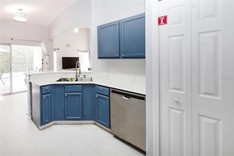 Купить виллу или дом в Киссимми, Флорида 8 комнат, 215.25м2, № 2148763 - фото 4