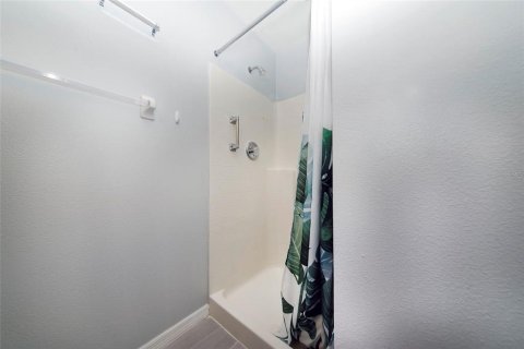 Купить виллу или дом в Киссимми, Флорида 8 комнат, 215.25м2, № 2148763 - фото 20