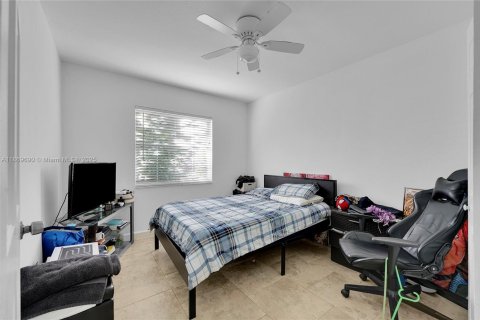 House in Coconut Creek, Florida 3 bedrooms, 133.97 sq.m. № 1922973 - photo 13