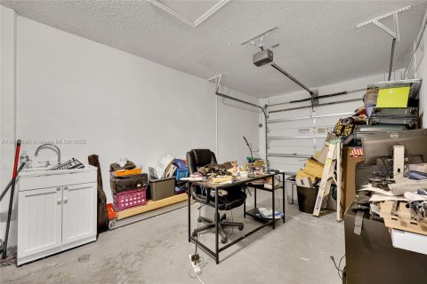 House in Coconut Creek, Florida 3 bedrooms, 133.97 sq.m. № 1922973 - photo 22