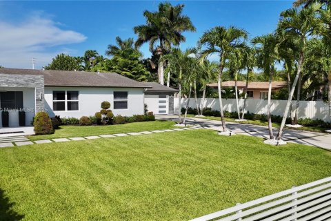 Купить виллу или дом в Майами, Флорида 3 спальни, 152.36м2, № 1958028 - фото 15