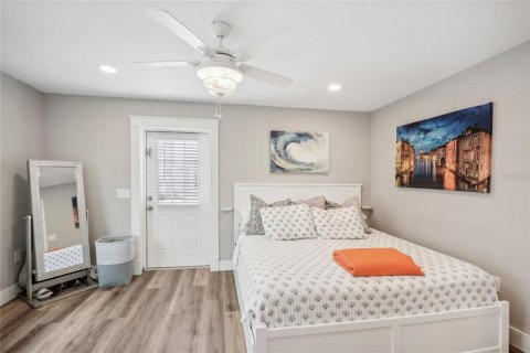 House in Venice, Florida 3 bedrooms, 125.88 sq.m. № 1908043 - photo 28