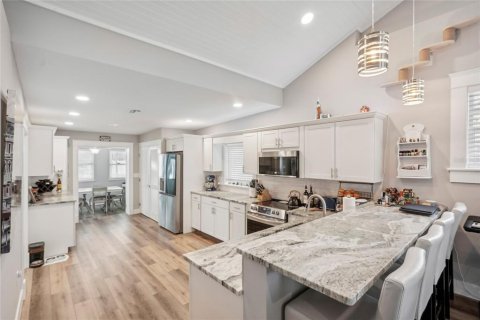 House in Venice, Florida 3 bedrooms, 125.88 sq.m. № 1908043 - photo 13