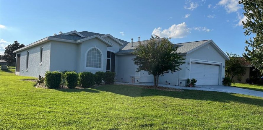 Casa en Ocala, Florida 3 dormitorios, 194.44 m2 № 1376453