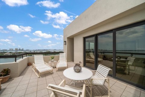 Condominio en venta en Belleair, Florida, 3 dormitorios, 111.48 m2 № 1670192 - foto 16