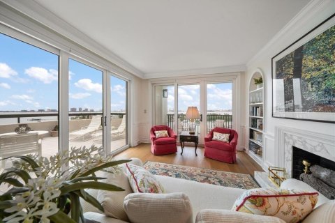 Condominio en venta en Belleair, Florida, 3 dormitorios, 111.48 m2 № 1670192 - foto 7