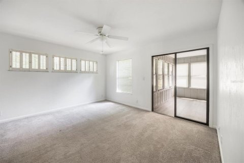 Villa ou maison à vendre à Gainesville, Floride: 2 chambres, 123.37 m2 № 1906513 - photo 12