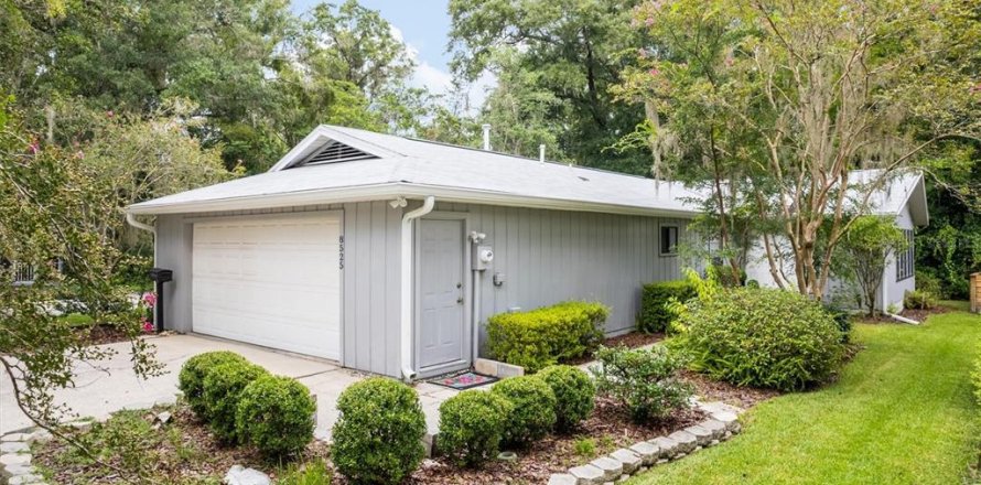 Villa ou maison à Gainesville, Floride 2 chambres, 123.37 m2 № 1906513