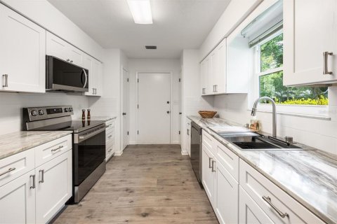 Villa ou maison à vendre à Gainesville, Floride: 2 chambres, 123.37 m2 № 1906513 - photo 6