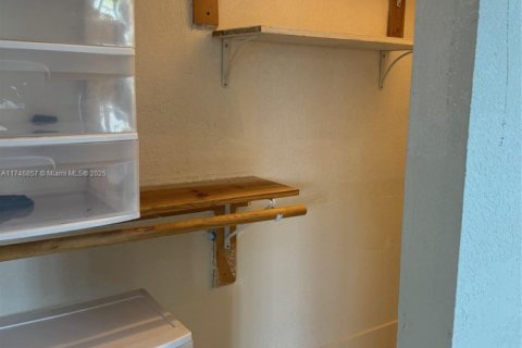 Copropriété à vendre à North Miami, Floride: 1 chambre, 64.2 m2 № 1988616 - photo 12