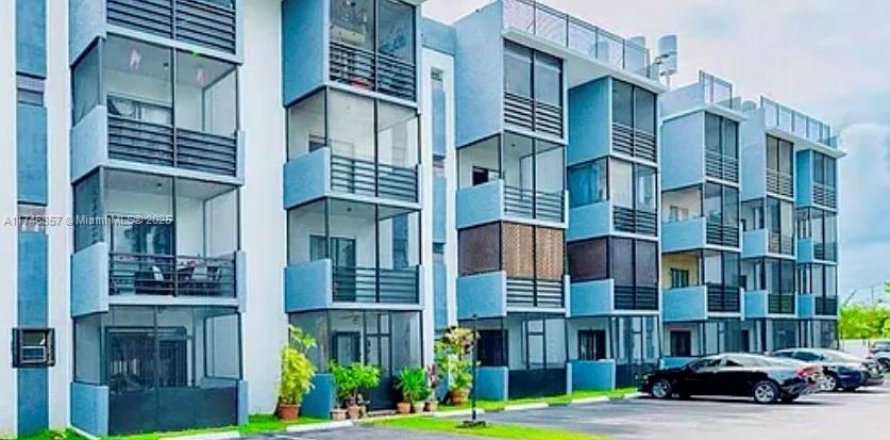 Condo à North Miami, Floride, 1 chambre № 1988616