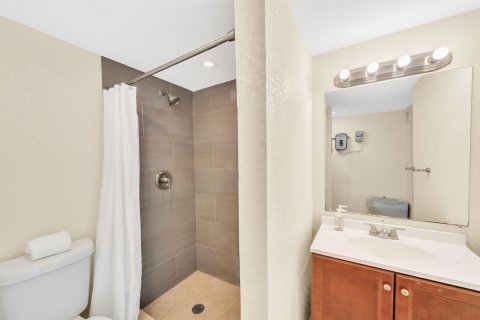 House in Pompano Beach, Florida 4 bedrooms, 102.56 sq.m. № 2081938 - photo 14