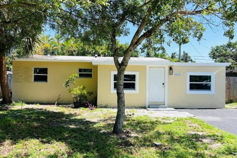 House in Pompano Beach, Florida 4 bedrooms, 102.56 sq.m. № 2081938 - photo 3