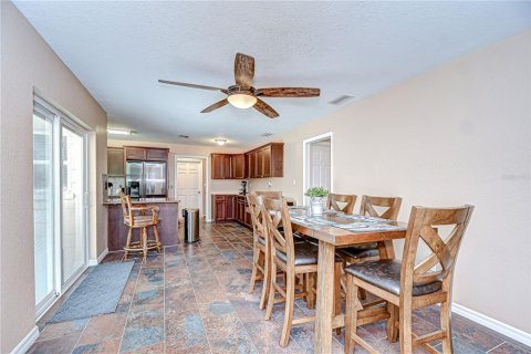 House in Lakeland, Florida 3 bedrooms, 144 sq.m. № 1910153 - photo 16