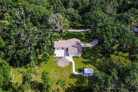 House in Lakeland, Florida 3 bedrooms, 144 sq.m. № 1910153 - photo 5