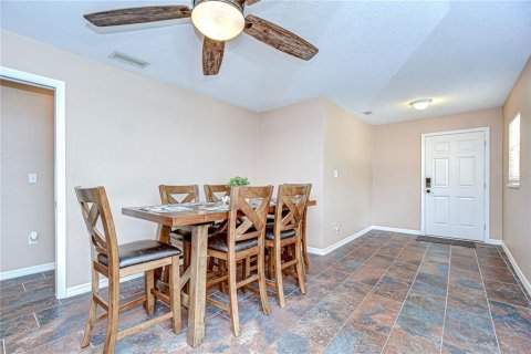 House in Lakeland, Florida 3 bedrooms, 144 sq.m. № 1910153 - photo 15