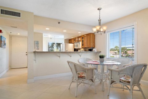 Condo in Jupiter, Florida, 2 bedrooms  № 2182313 - photo 11