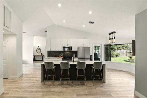 House in Malabar, Florida 3 bedrooms, 176.42 sq.m. № 1827309 - photo 13
