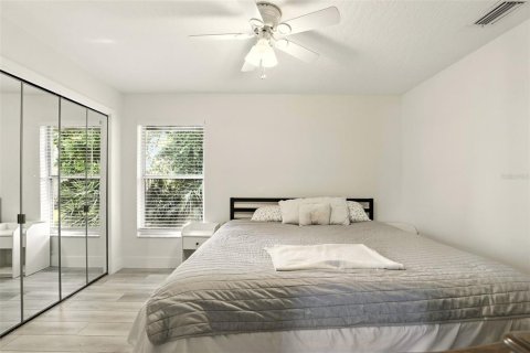 House in Malabar, Florida 3 bedrooms, 176.42 sq.m. № 1827309 - photo 24